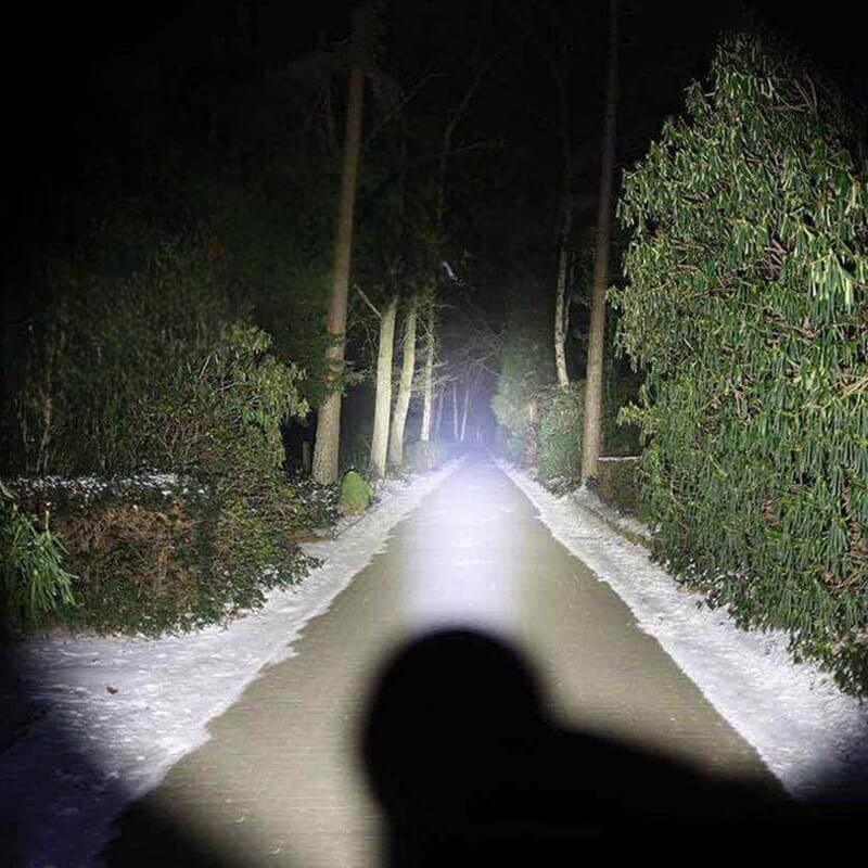 Lanterna Led Tática Recarregável